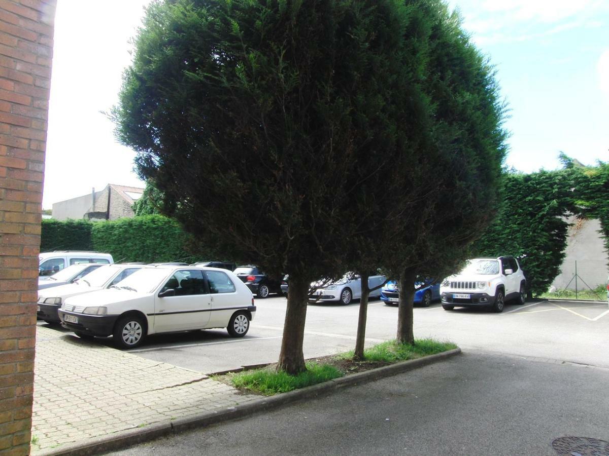 Une Petite Halte Apartamento Calais Exterior foto
